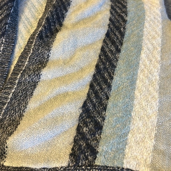 Ann Taylor Loft Outlet Sweater Vest | SIZE XS - Picture 3 of 3